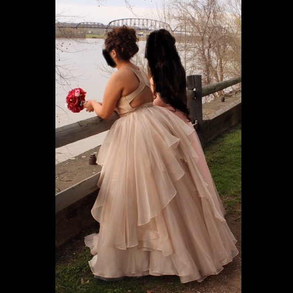 Sherri Hill Prom Dress - Picture 7 of 8